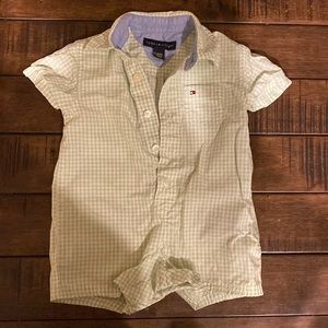 Adorable Tommy Hilfiger onesie. Size newborn to 3 months. Perfect condition
